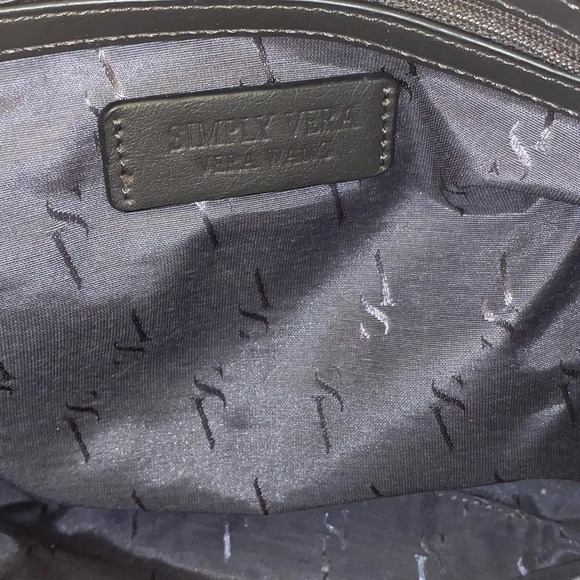 Simply Vera Remsen Crossbody Bag - Picture 6 of 13